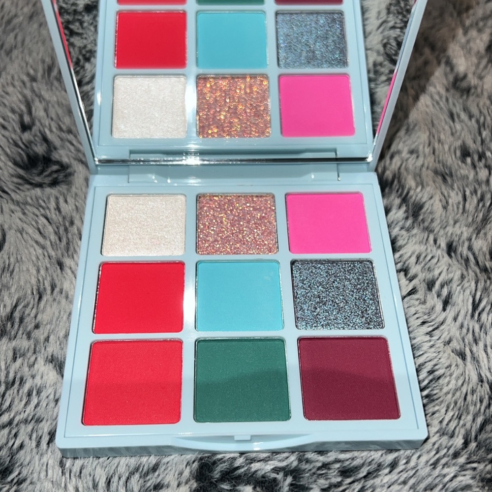 Kara Beauty Laid Back Eyeshadow Palette